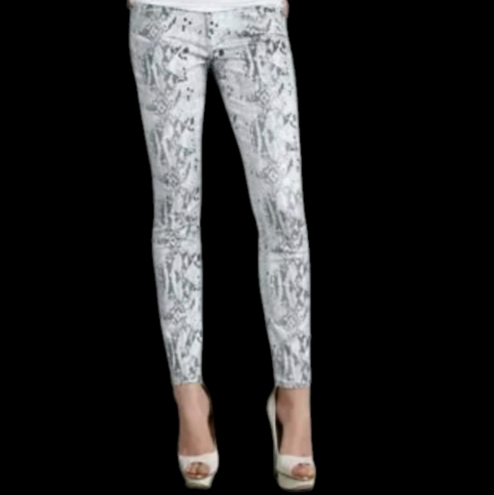 7 For all Mankind  Snake Print skinny Jeans.